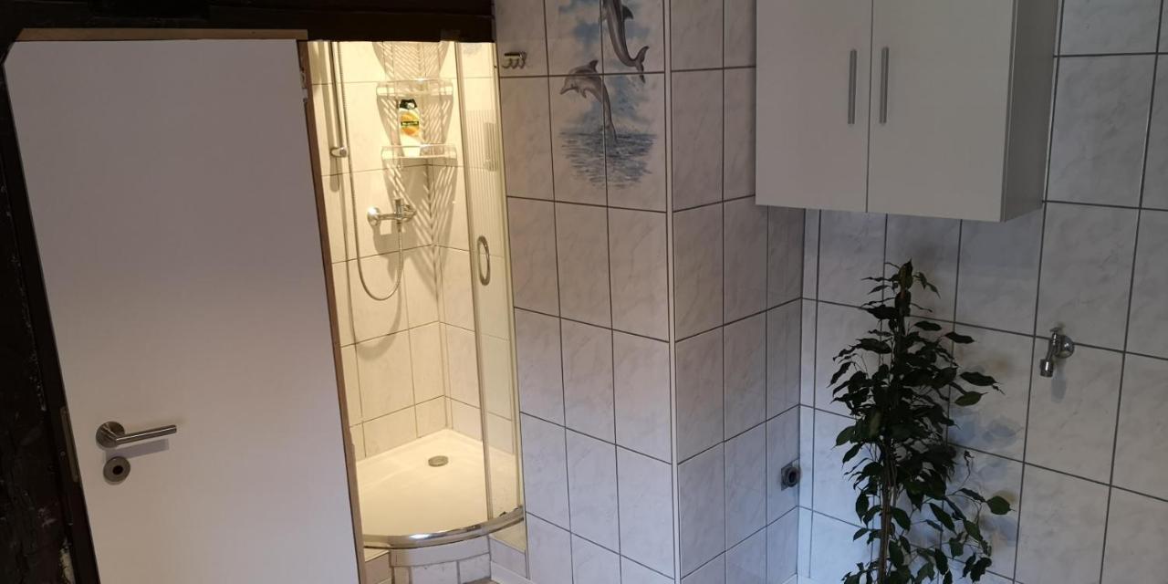Ferienwohnung/Monteurwohnung Im Herzen Von Ahnatal Exterior foto
