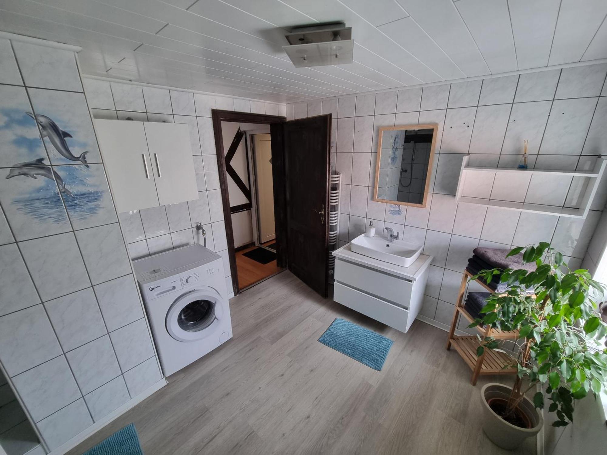 Ferienwohnung/Monteurwohnung Im Herzen Von Ahnatal Exterior foto
