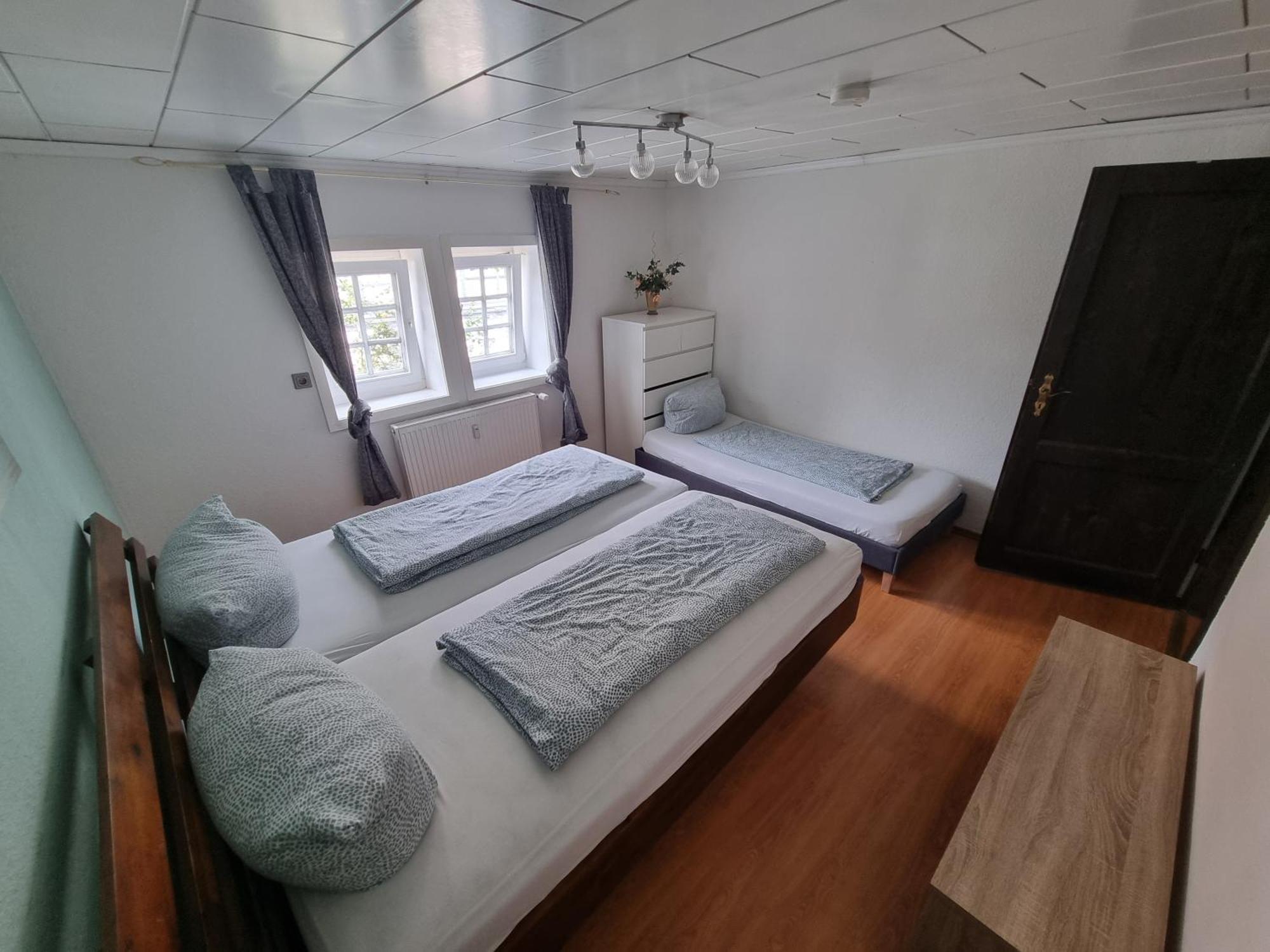 Ferienwohnung/Monteurwohnung Im Herzen Von Ahnatal Exterior foto