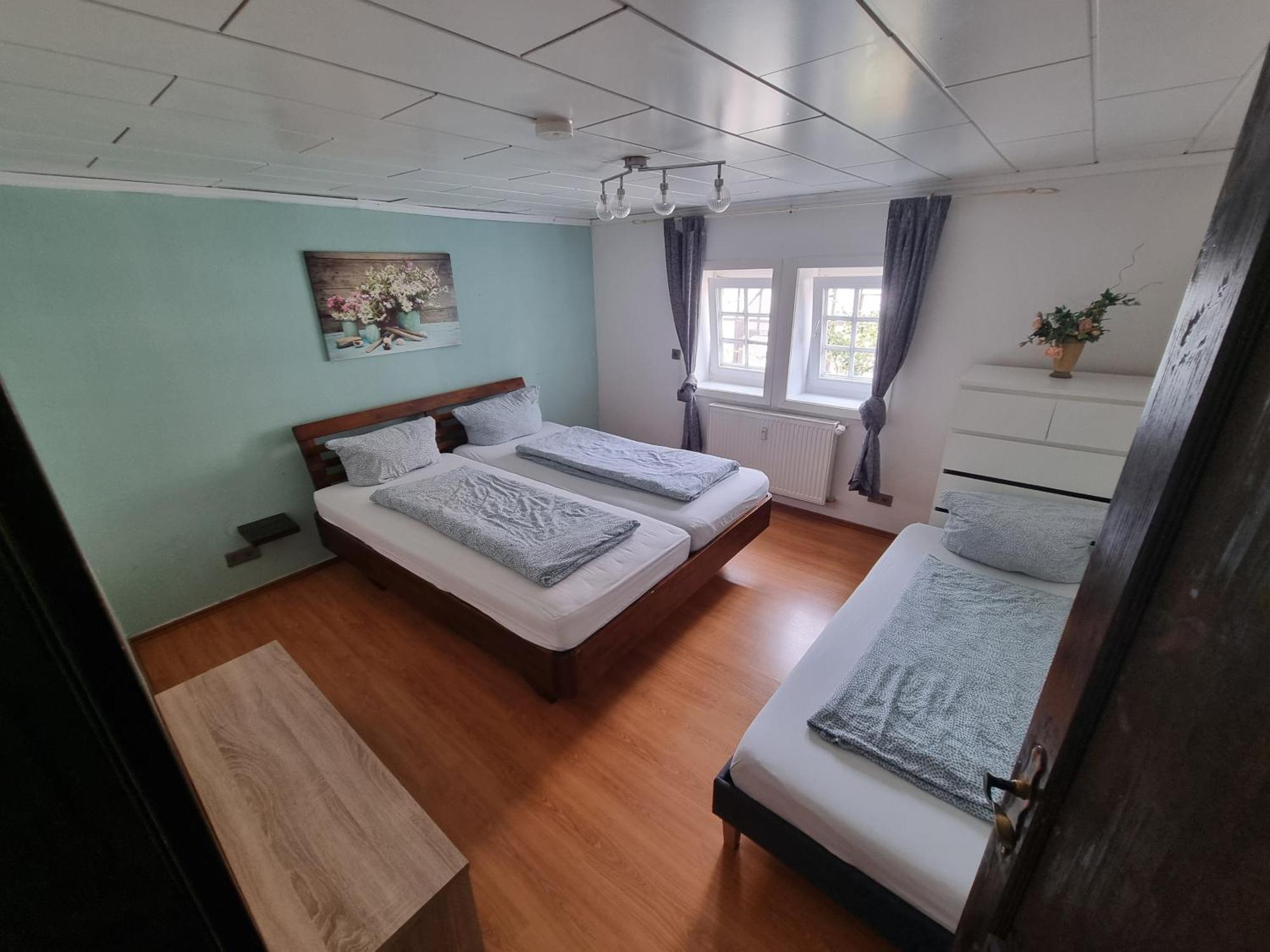 Ferienwohnung/Monteurwohnung Im Herzen Von Ahnatal Exterior foto