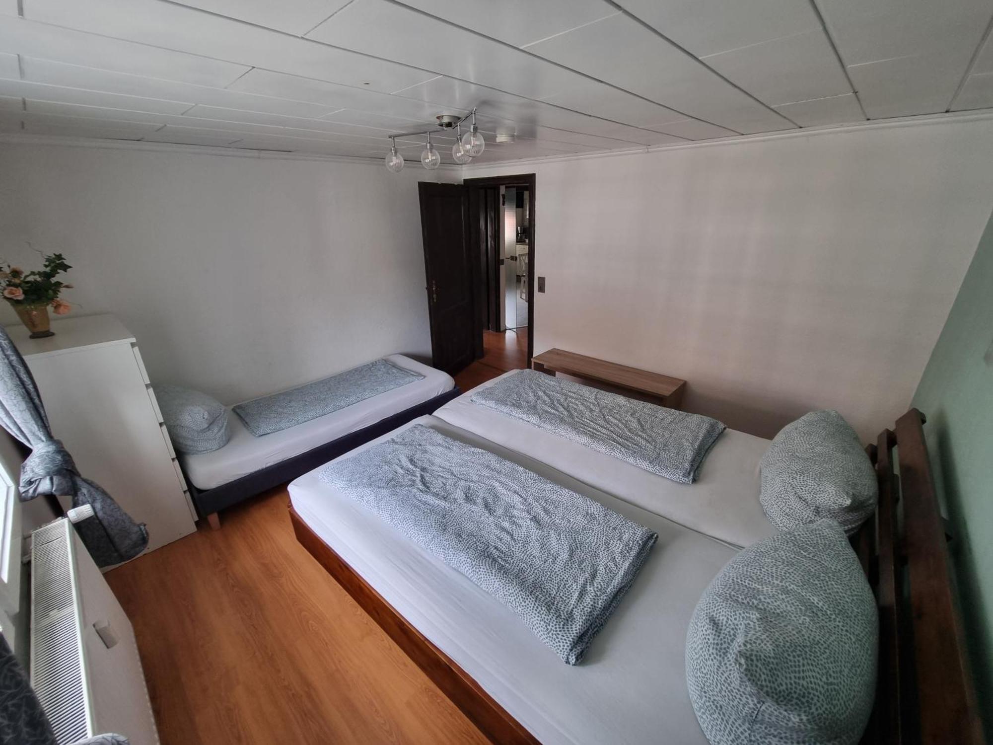 Ferienwohnung/Monteurwohnung Im Herzen Von Ahnatal Exterior foto